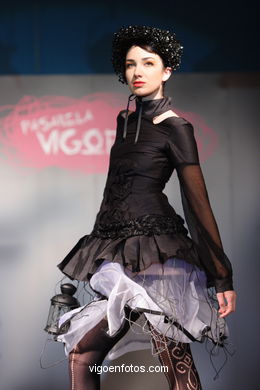 COLECCIÓN DE MODA DE EBA CRUZ - PASARELA DE MODA JÓVENES DISEÑADORES 2007 - VIGOFERIA