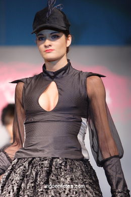 COLECCIÓN DE MODA DE EBA CRUZ - PASARELA DE MODA JÓVENES DISEÑADORES 2007 - VIGOFERIA