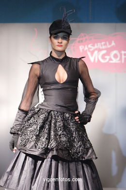 FASHION COLLECTION OF EBA CRUZ - RUNWAY FASHION OF YOUNG FASHION DESIGNER 2007 - VIGOFERIA