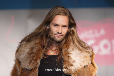 FASHION COLLECTION OF JACOBO CAMPOS - RUNWAY FASHION OF YOUNG FASHION DESIGNER 2007 - VIGOFERIA