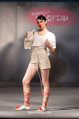 FASHION COLLECTION OF TESSA PUJADAS - RUNWAY FASHION OF YOUNG FASHION DESIGNER 2007 - VIGOFERIA