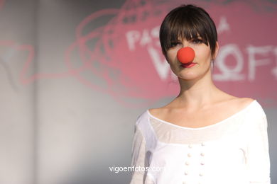 COLECCIÓN DE MODA DE TESSA PUJADAS - PASARELA DE MODA JÓVENES DISEÑADORES 2007 - VIGOFERIA