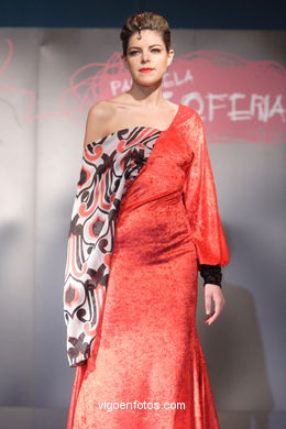 FASHION COLLECTION OF MARIA JESUS CUEVAS - RUNWAY FASHION OF YOUNG FASHION DESIGNER 2007 - VIGOFERIA