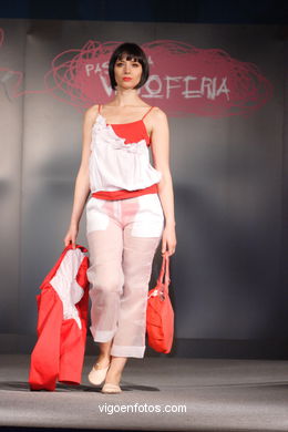 COLECCIÓN DE MODA DE ELISABET BONET - PASARELA DE MODA JÓVENES DISEÑADORES 2007 - VIGOFERIA