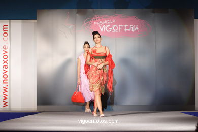 FASHION COLLECTION OF ELISABET BONET - RUNWAY FASHION OF YOUNG FASHION DESIGNER 2007 - VIGOFERIA