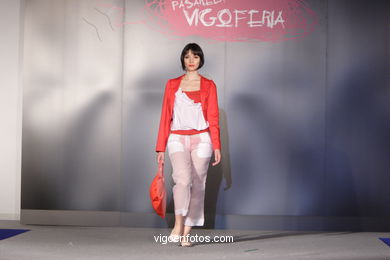 COLECCIÓN DE MODA DE ELISABET BONET - PASARELA DE MODA JÓVENES DISEÑADORES 2007 - VIGOFERIA