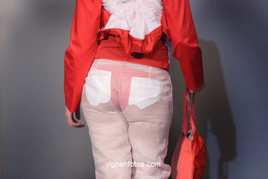 COLECCIÓN DE MODA DE ELISABET BONET - PASARELA DE MODA JÓVENES DISEÑADORES 2007 - VIGOFERIA
