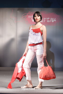 FASHION COLLECTION OF ELISABET BONET - RUNWAY FASHION OF YOUNG FASHION DESIGNER 2007 - VIGOFERIA