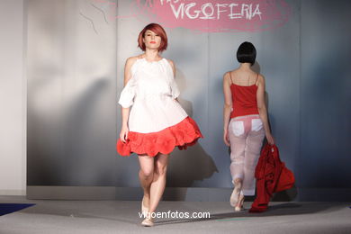 FASHION COLLECTION OF ELISABET BONET - RUNWAY FASHION OF YOUNG FASHION DESIGNER 2007 - VIGOFERIA