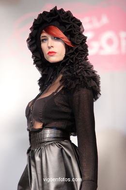 FASHION COLLECTION OF CRISTINA HERNANDEZ - RUNWAY FASHION OF YOUNG FASHION DESIGNER 2007 - VIGOFERIA