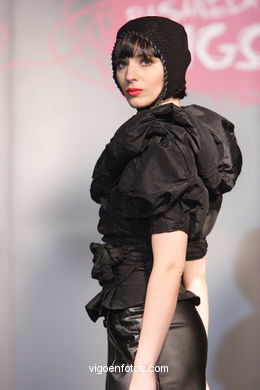 FASHION COLLECTION OF CRISTINA HERNANDEZ - RUNWAY FASHION OF YOUNG FASHION DESIGNER 2007 - VIGOFERIA