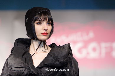 FASHION COLLECTION OF CRISTINA HERNANDEZ - RUNWAY FASHION OF YOUNG FASHION DESIGNER 2007 - VIGOFERIA