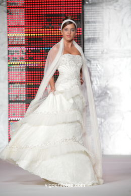 NOIVAS. SPOSA NOIVAS 2010. VESTIDOS DE NOIVA. PROTOCOLO NOIVOS. VIGOBODAS