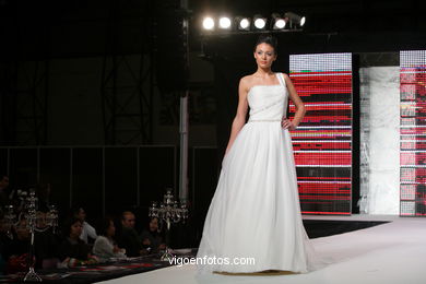 NOIVAS. SPOSA NOIVAS 2010. VESTIDOS DE NOIVA. PROTOCOLO NOIVOS. VIGOBODAS