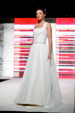 NOIVAS. SPOSA NOIVAS 2010. VESTIDOS DE NOIVA. PROTOCOLO NOIVOS. VIGOBODAS