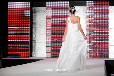 NOIVAS. SPOSA NOIVAS 2010. VESTIDOS DE NOIVA. PROTOCOLO NOIVOS. VIGOBODAS
