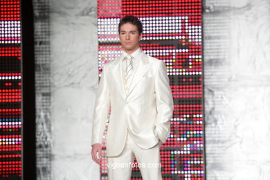 NOIVAS. SPOSA NOIVAS 2010. VESTIDOS DE NOIVA. PROTOCOLO NOIVOS. VIGOBODAS
