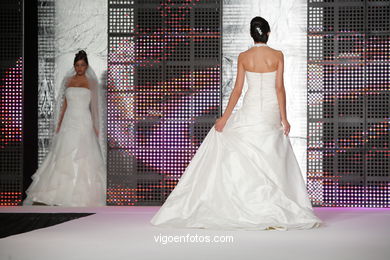 WEDDING DRESSES. COLLECTION 2010. RUNWAY FASHION. VIA NOVIA 2010