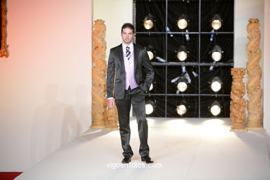 TRAJES DE NOVIO BOXER. MODA HOMBRE 2011. VIGOBODAS