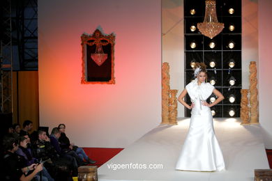 WEDDING DRESSES. COLLECTION 2011. RUNWAY FASHION