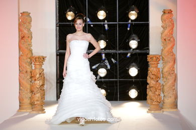 Wedding dress. Bridal gown. 2011