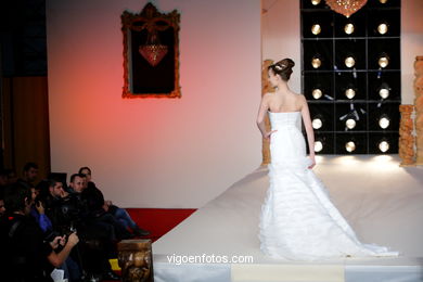 WEDDING DRESSES. COLLECTION 2011. RUNWAY FASHION