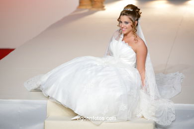 WEDDING DRESSES. COLLECTION 2011. RUNWAY FASHION