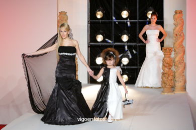 WEDDING DRESSES. COLLECTION 2011. RUNWAY FASHION