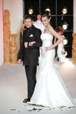 WEDDING DRESSES. COLLECTION 2011. RUNWAY FASHION