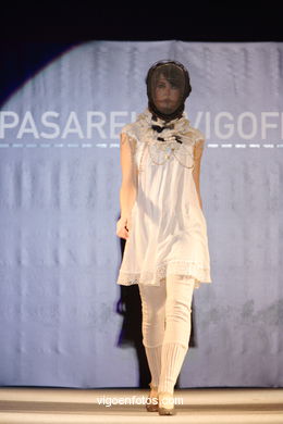 LAURA BERGAS FERROL - FRAGILE. RUNWAY FASHION OF YOUNG FASHION DESIGNER 2006