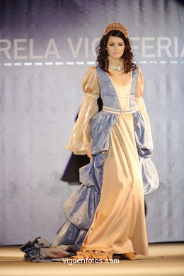 MARÍA JESÚS CUEVAS - SANGRE REAL. PASARELA DE MODA JÓVENES DISEÑADORES 2006 - VIGOFERIA