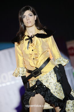 ANA GARCELAN - GOLD FASHION VICTIM. RUNWAY FASHION OF YOUNG FASHION DESIGNER 2006