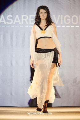 ANA GARCELAN - GOLD FASHION VICTIM. RUNWAY FASHION OF YOUNG FASHION DESIGNER 2006