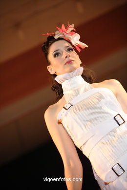 IDOIA ERQUIAGA OTAOLA - FRIDA KAHLO. RUNWAY FASHION OF YOUNG FASHION DESIGNER 2006