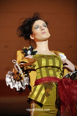 IVAN SÁNCHEZ ALONSO - O REXURDIR DO QUIXOTE. RUNWAY FASHION OF YOUNG FASHION DESIGNER 2006