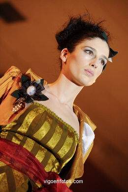 IVAN SÁNCHEZ ALONSO - O REXURDIR DO QUIXOTE. RUNWAY FASHION OF YOUNG FASHION DESIGNER 2006