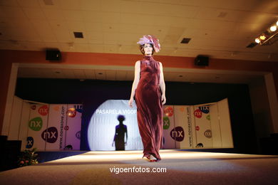 OLGA DIEZ OLABARRIETA - OLGA DIEZ. RUNWAY FASHION OF YOUNG FASHION DESIGNER 2006