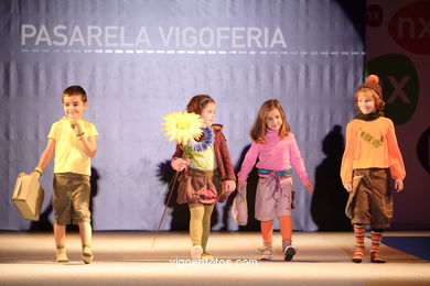 ANA MARÍA PUMAR SUAREZ - EL DESPERTAR. PASARELA DE MODA JÓVENES DISEÑADORES 2006 - VIGOFERIA