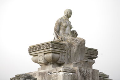 ESCULTURA FUNERARIA NO CEMITÉRIO DE PEREIRÓ. ESCULTURAS E ESCULTORES. VIGO