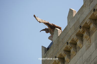 NATUREZA CON ARTE. EXPOSICIÓN DE ESCULTURA JARDÍNS PAZO QUIÑONES DE LEÓN (CASTRELOS) VIGO. 