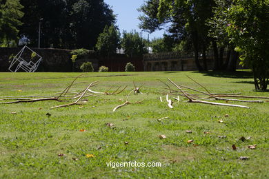 NATURALEZA CON ARTE. EXPOSICIÓN DE ESCULTURA JARDINES PAZO QUIÑONES DE LEÓN (CASTRELOS) VIGO. NATUREZA CON ARTE.