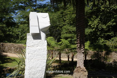 NATURALEZA CON ARTE. EXPOSICIÓN DE ESCULTURA JARDINES PAZO QUIÑONES DE LEÓN (CASTRELOS) VIGO. NATUREZA CON ARTE.