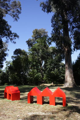 NATURALEZA CON ARTE. EXPOSICIÓN DE ESCULTURA JARDINES PAZO QUIÑONES DE LEÓN (CASTRELOS) VIGO. NATUREZA CON ARTE.