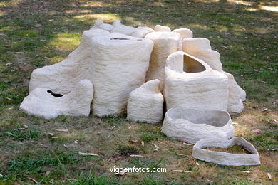 NATURALEZA CON ARTE. EXPOSICIÓN DE ESCULTURA JARDINES PAZO QUIÑONES DE LEÓN (CASTRELOS) VIGO. NATUREZA CON ARTE.