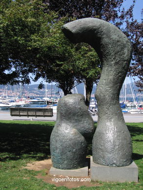 PUBLIC CONTEMPORARY SCULPTURE  (1970-S.XXI). SCULPTURES AND SCULPTORS. VIGO