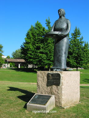 PUBLIC CONTEMPORARY SCULPTURE  (1970-S.XXI). SCULPTURES AND SCULPTORS. VIGO