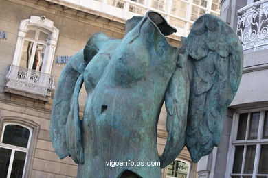 ESCULTURAS DE IGOR MITORAJ. ESCULTURAS E ESCULTORES. VIGO