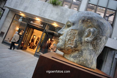ESCULTURAS DE IGOR MITORAJ. ESCULTURAS E ESCULTORES. VIGO