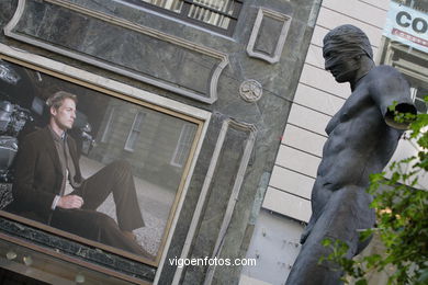 ESCULTURAS DE IGOR MITORAJ. ESCULTURAS E ESCULTORES. VIGO