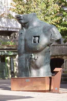 SCULPTURES DE IGOR MITORAJ. SCULPTURES AND SCULPTORS. VIGO